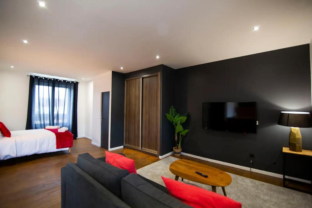 Les Suites Locarno Limoges Ngoại thất bức ảnh